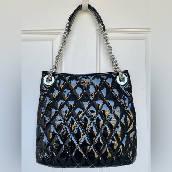 Authentic Coach Black Quilted Slim Poppy Liquid Gloss Bag Purse Tote - EUC - Picture 2 of 11